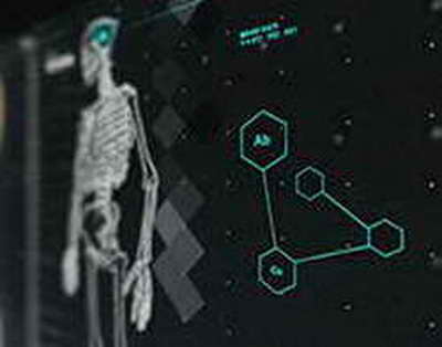 Анджелина Джоли снялась топлес и показала шрамы от мастэктомии