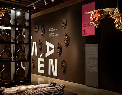 'Я нарцисс, у меня есть бабки'. В сети критикуют новый альбом Оксимирона*